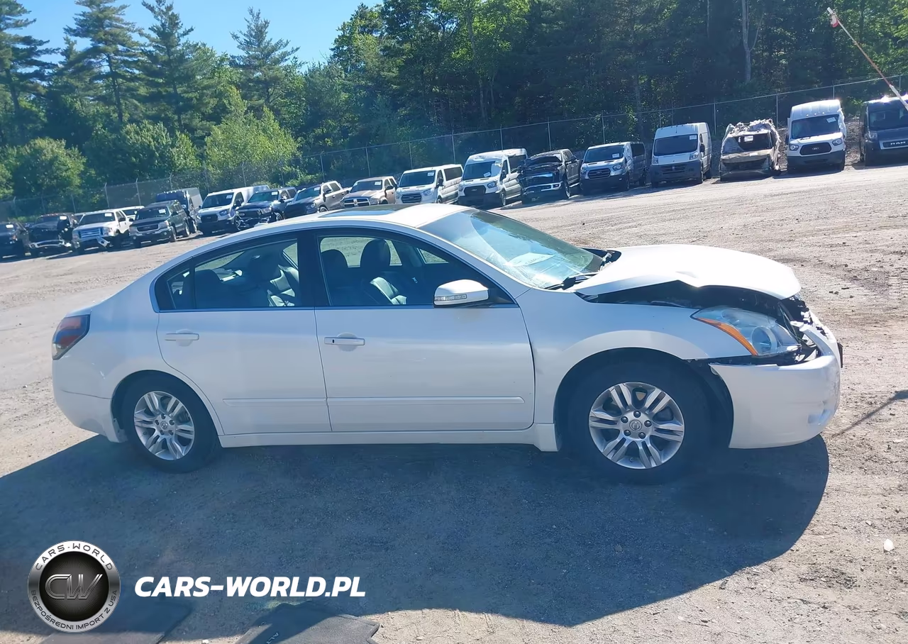 2011 Nissan Altima 2.5 S VIN:1N4AL2APXBN508779 - 13