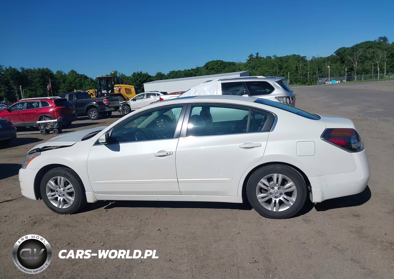 2011 Nissan Altima 2.5 S VIN:1N4AL2APXBN508779 - 14