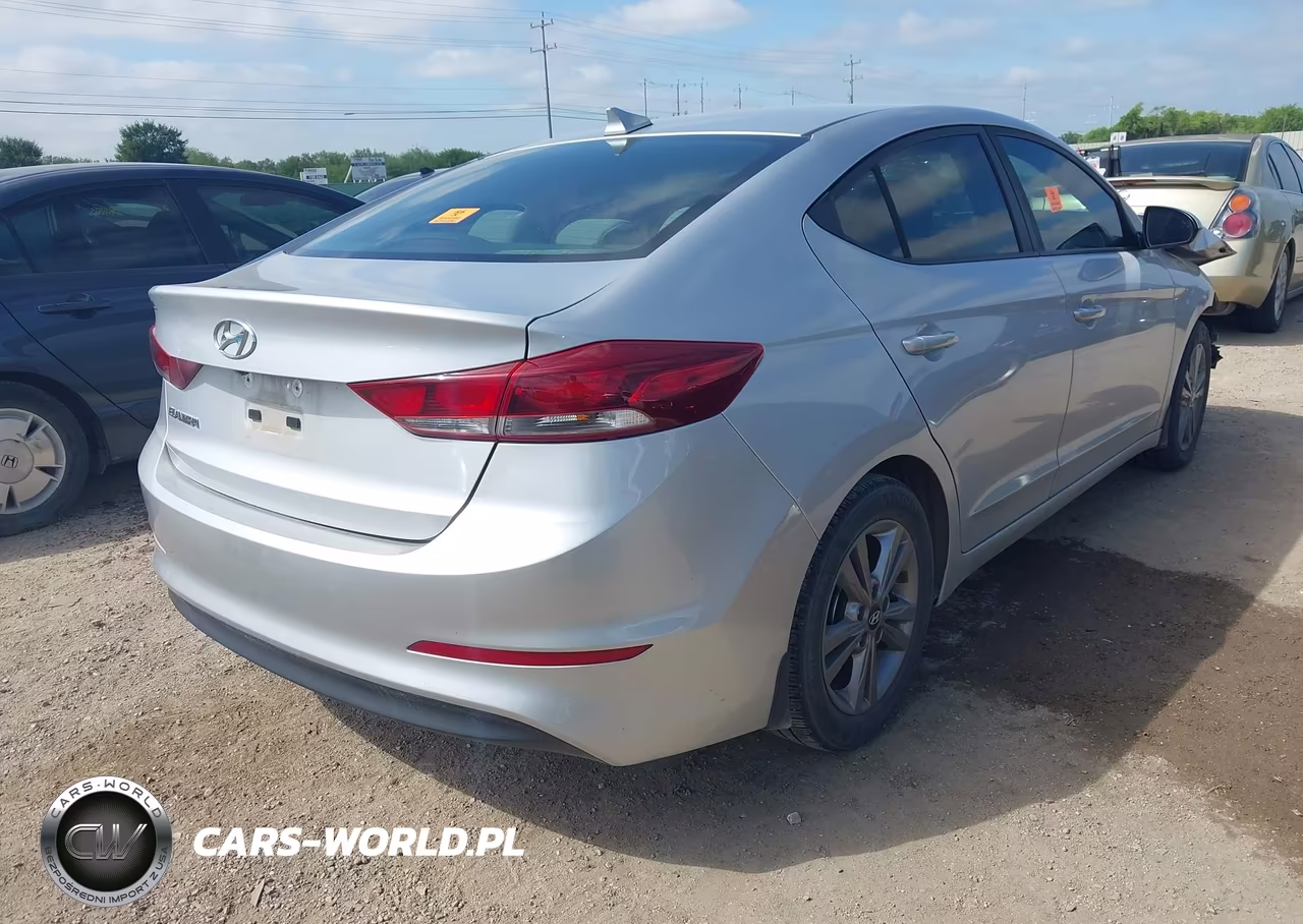 2018 Hyundai Elantra Sel VIN:KMHD84LF6JU508237 - 4