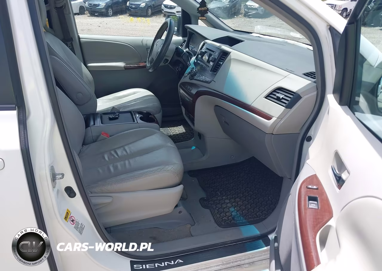 2011 Toyota Sienna Xle V6 VIN:5TDYK3DCXBS127969 - 5
