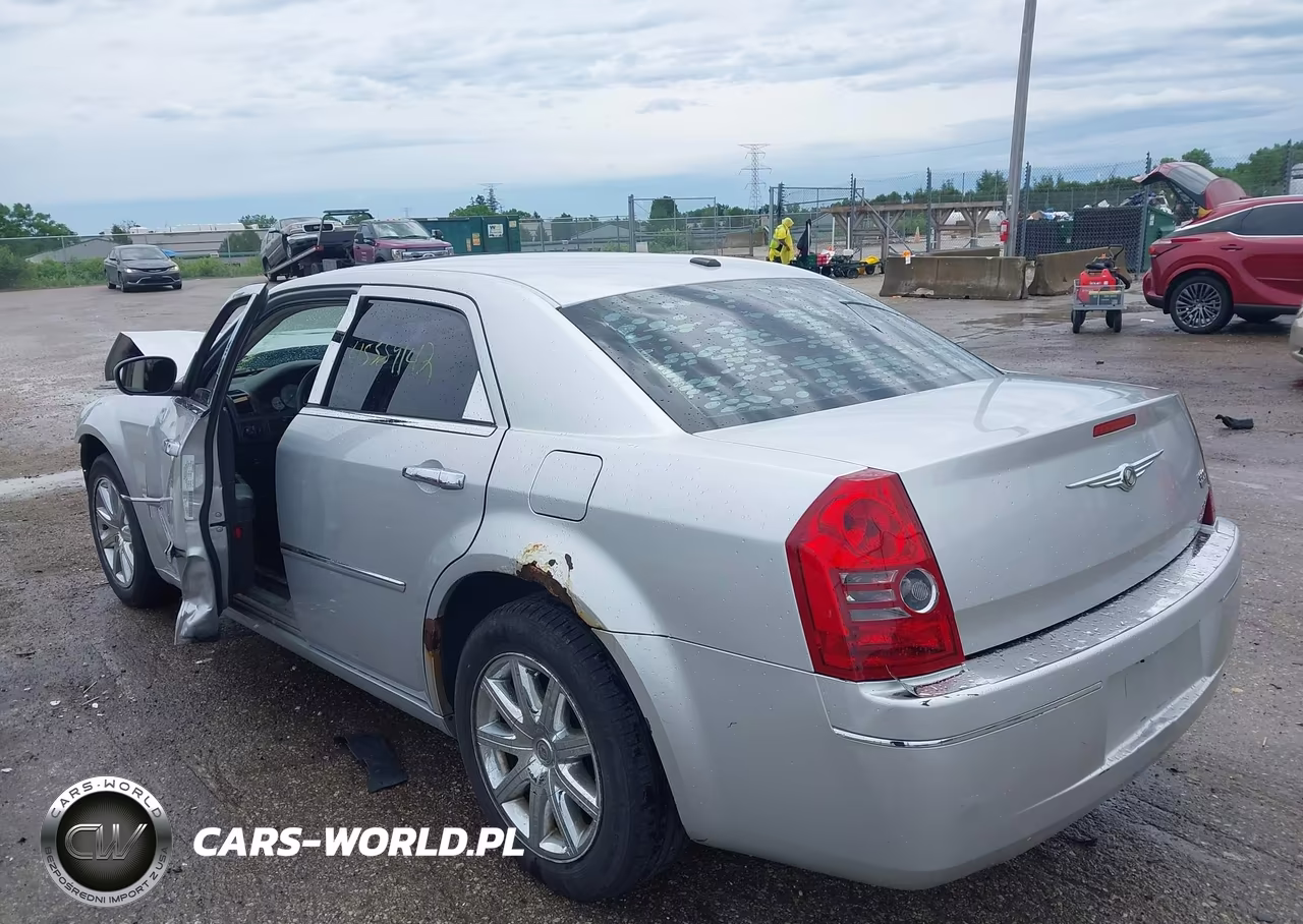 2009 Chrysler 300 Touring-Signature Series-Executive Series VIN:2C3KA53V79H628404 - 3