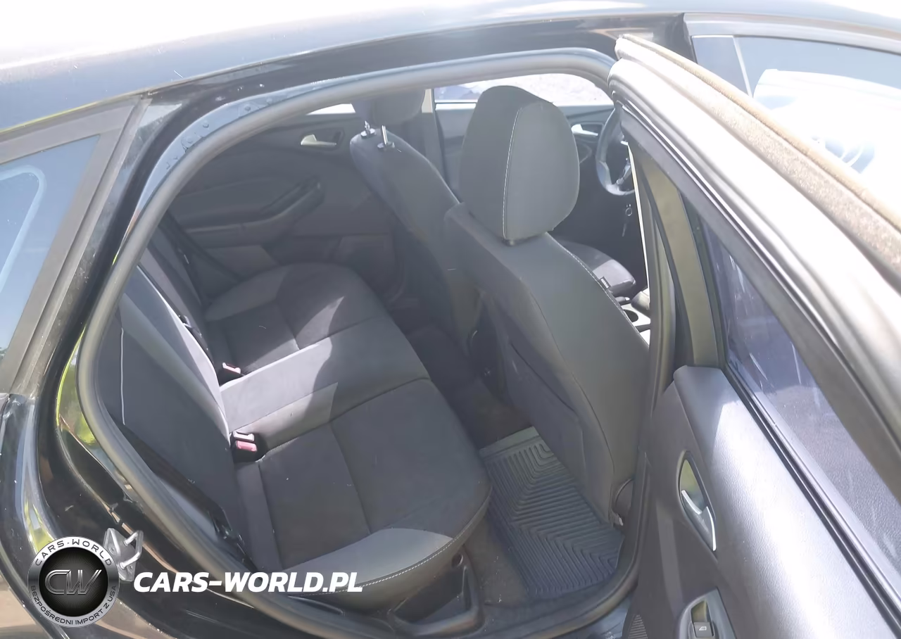 2014 Ford Focus Se VIN:1FADP3K25EL332427 - 8