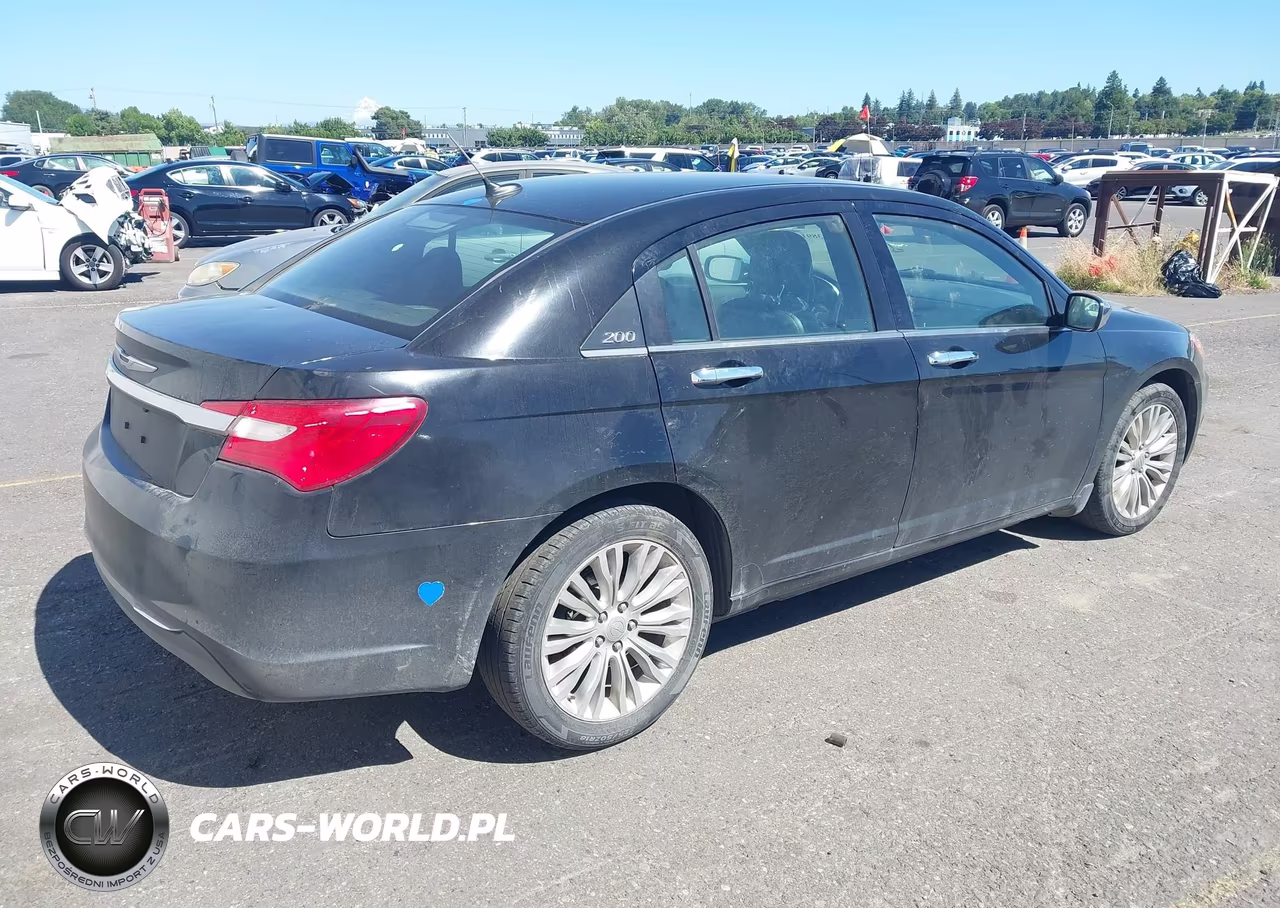 2011 Chrysler 200 Limited VIN:1C3BC2FG3BN581679 - 4