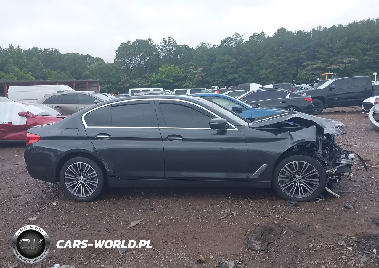 2018 BMW 530I xDrive VIN:WBAJA7C52JG909008 - 14