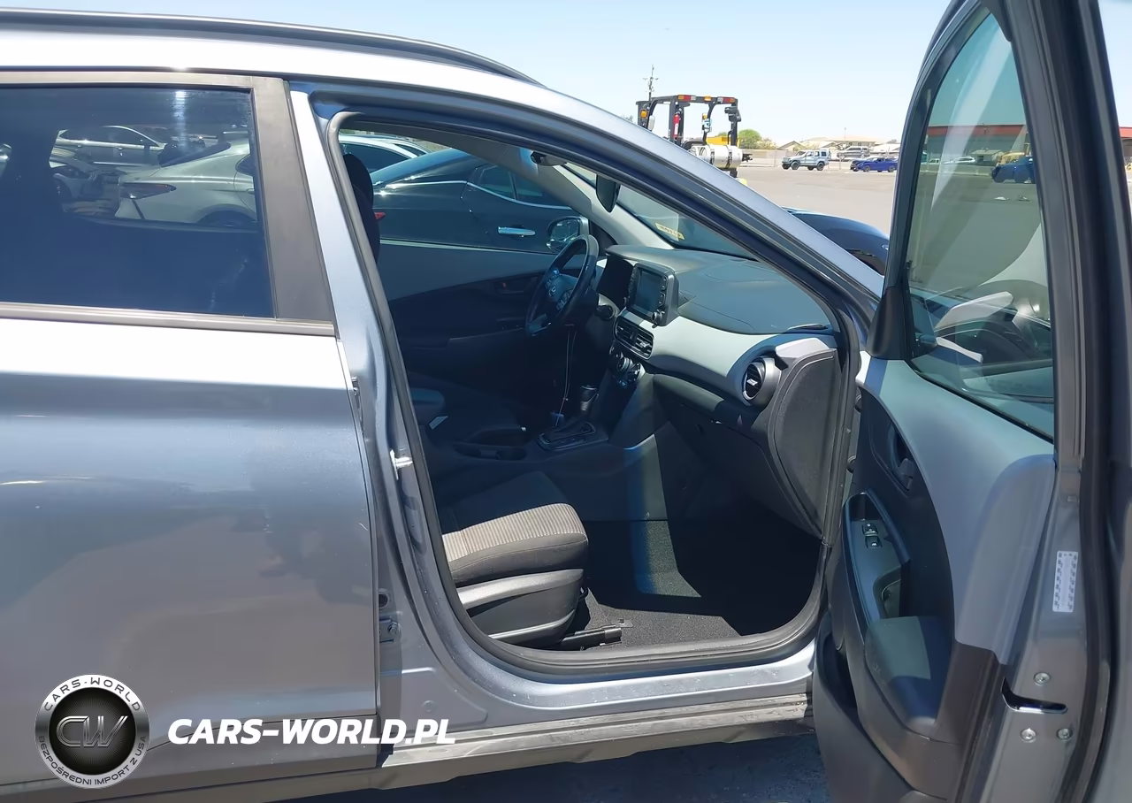 2018 Hyundai Kona Sel VIN:KM8K22AA6JU110630 - 5