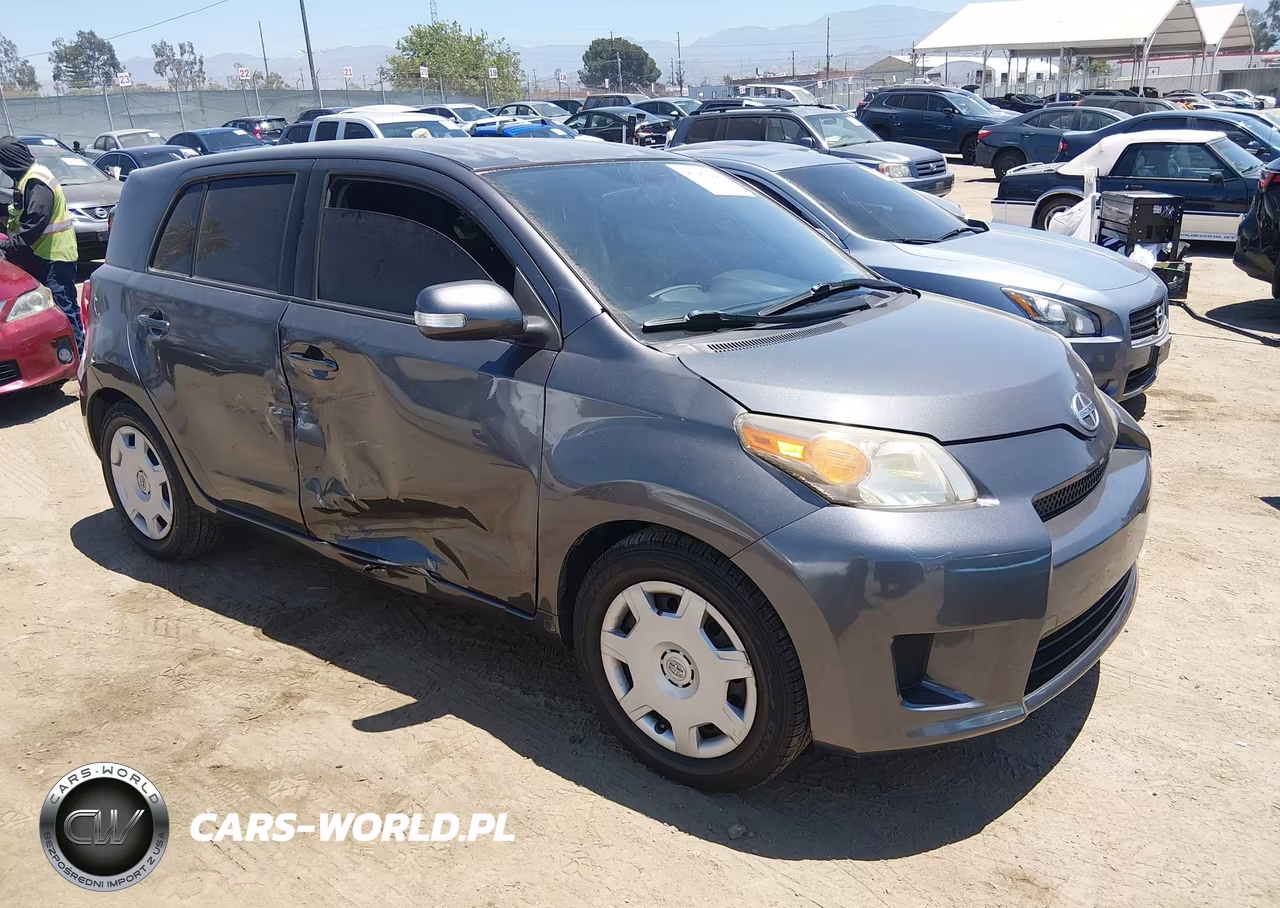 2013 Scion Xd – zdjęcie 1 z 16