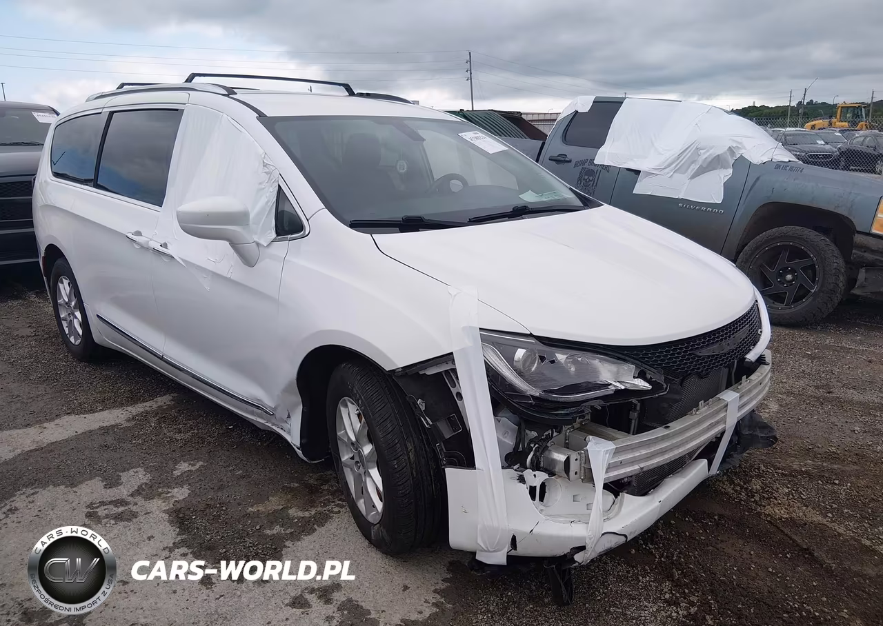 2020 Chrysler Pacifica Touring L