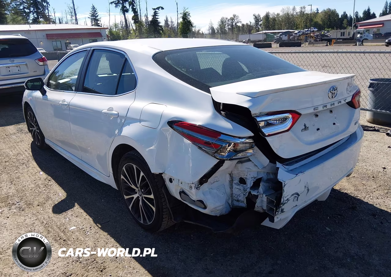 2018 Toyota Camry L-Le-Xle-Se-Xse VIN:4T1B11HK3JU135934 - 3