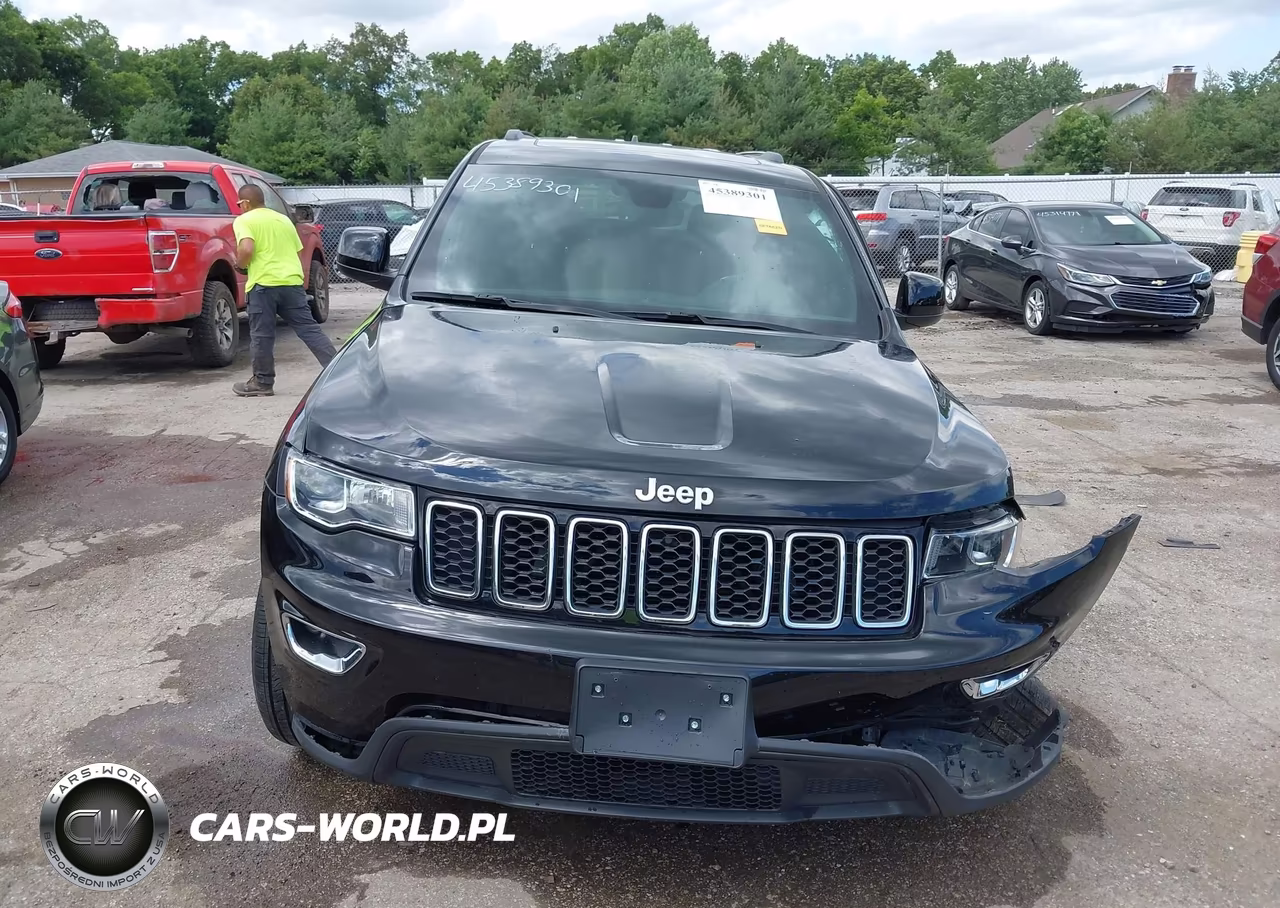 2020 Jeep Grand Cherokee Laredo E 4X4 VIN:1C4RJFAG4LC197213 - 12