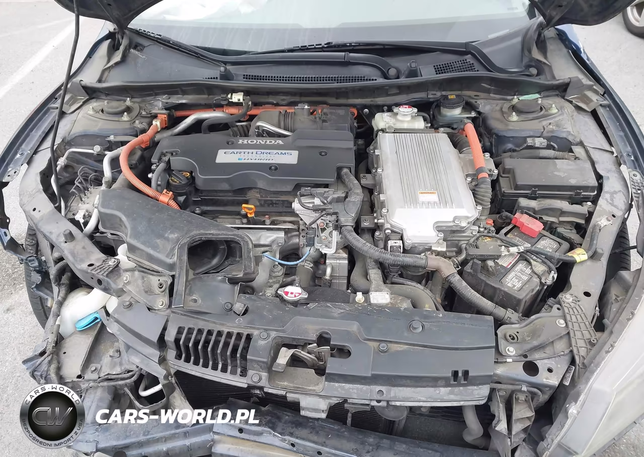 2015 Honda Accord Hybrid VIN:1HGCR6F32FA010749 - 10