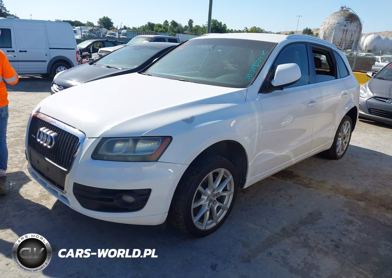 2011 Audi Q5 2.0T Premium VIN:WA1CFAFP1BA006502 - 2