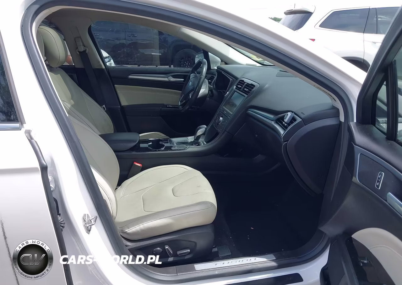 2014 Ford Fusion Hybrid Titanium VIN:3FA6P0RU1ER263901 - 5