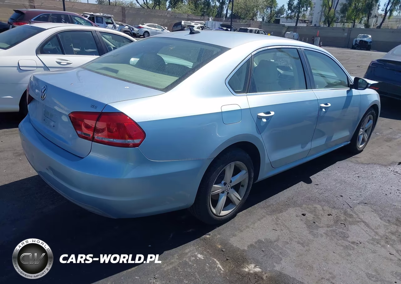 2012 Volkswagen Passat 2.5L Se VIN:1VWBP7A37CC043742 - 4
