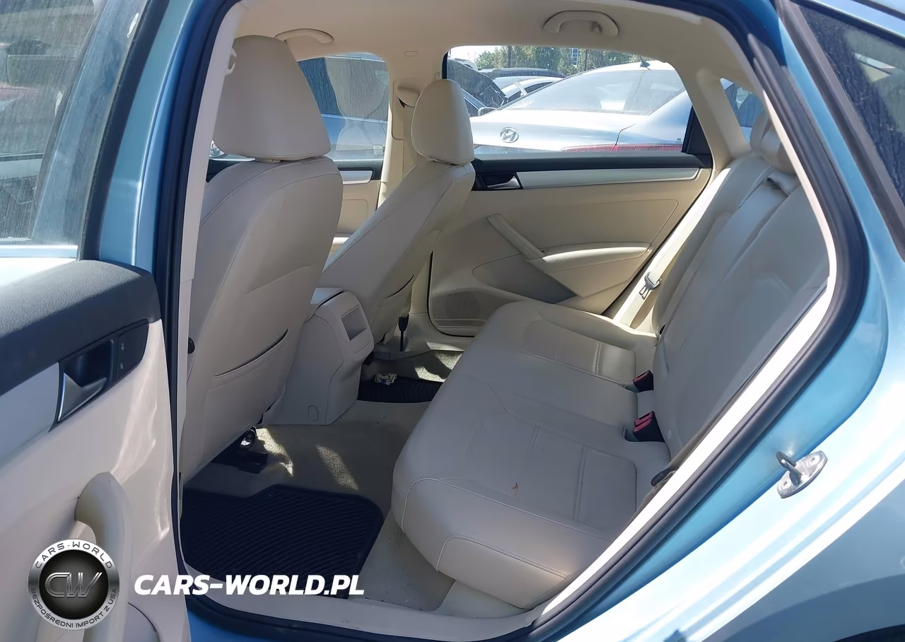 2012 Volkswagen Passat 2.5L Se VIN:1VWBP7A37CC043742 - 8
