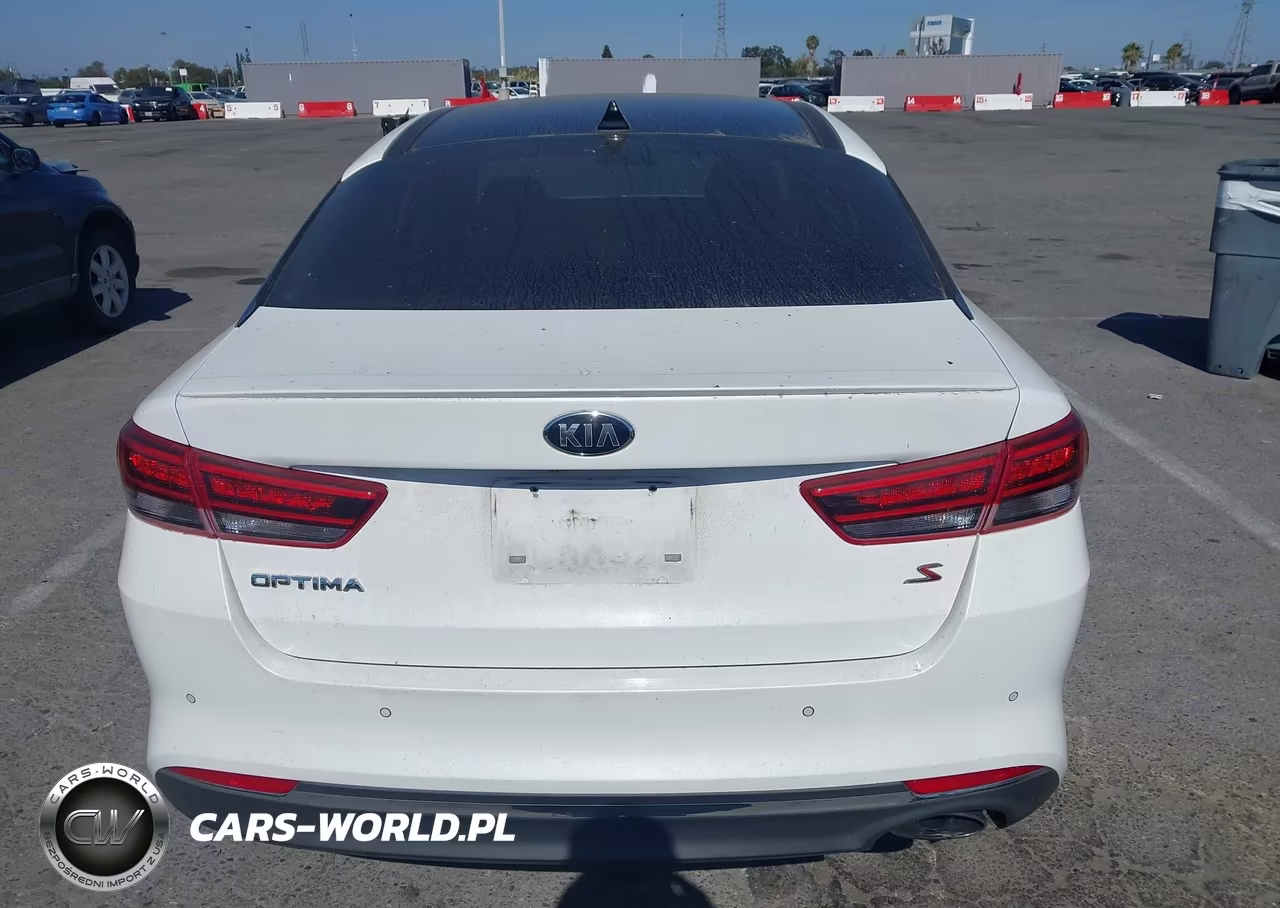 2018 Kia Optima S VIN:5XXGT4L30JG246226 - 16