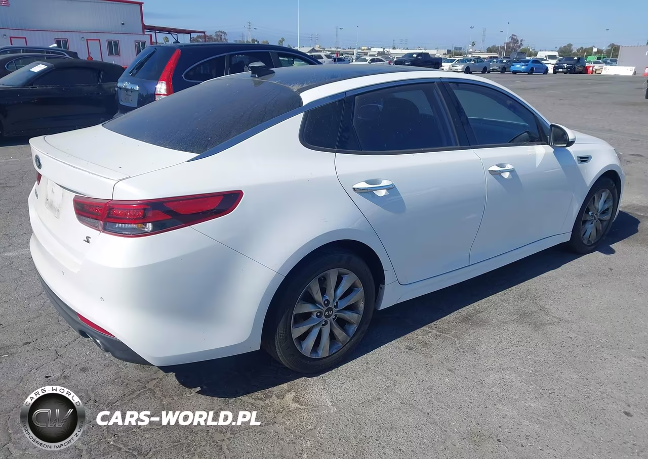 2018 Kia Optima S VIN:5XXGT4L30JG246226 - 4