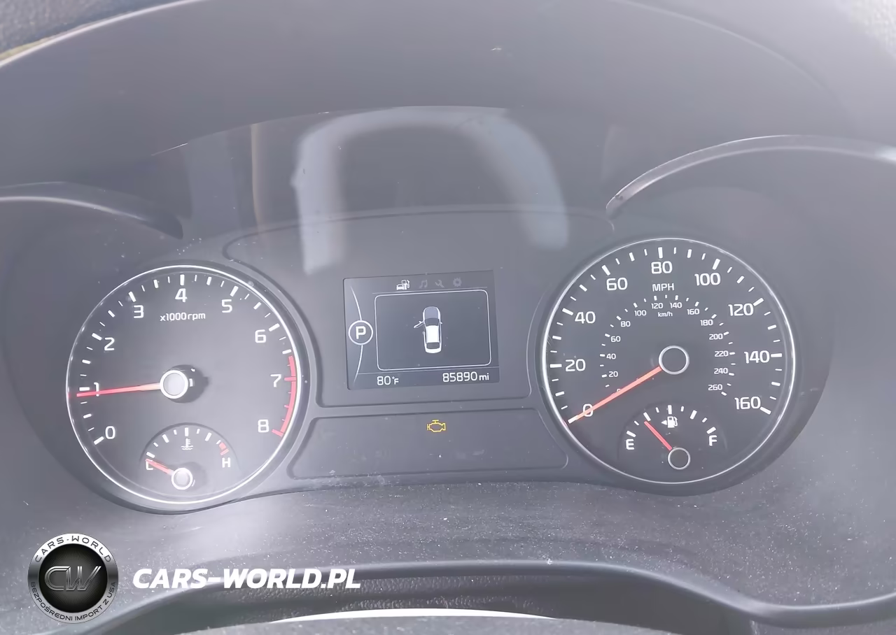 2018 Kia Optima S VIN:5XXGT4L30JG246226 - 7