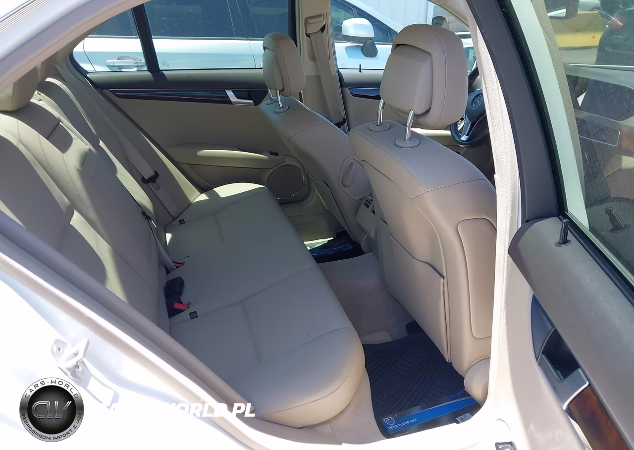 2014 Mercedes-Benz C 250 Sport VIN:WDDGF4HB0EG245184 - 8
