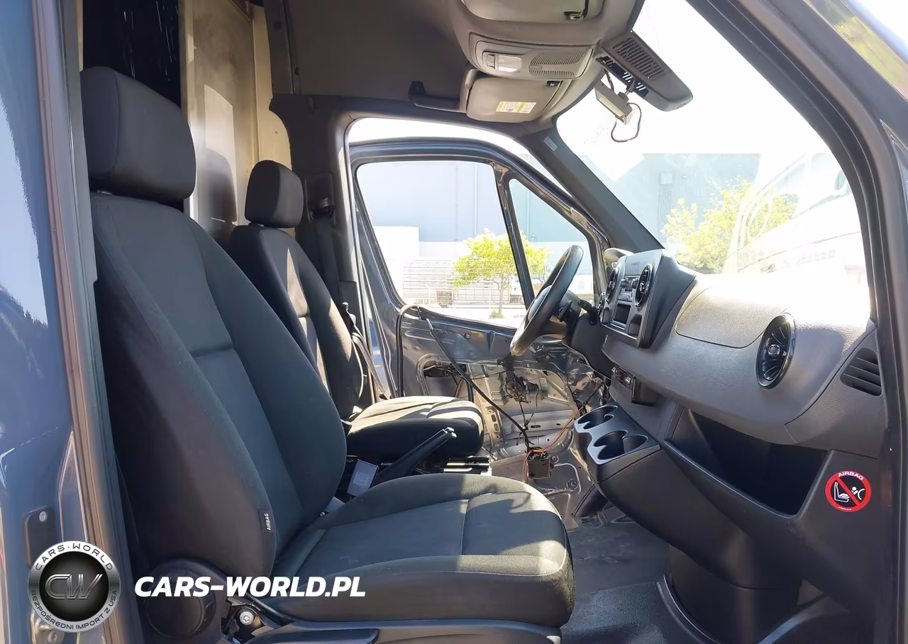 2019 Mercedes-Benz Sprinter 2500 High Roof V6 VIN:WD4PF1CD6KP147196 - 5