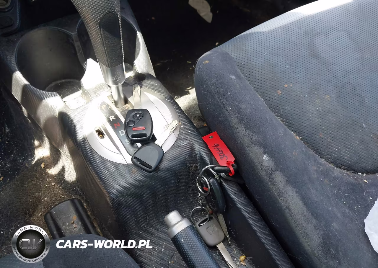 2008 Honda Fit Sport VIN:JHMGD38618S041815 - 11