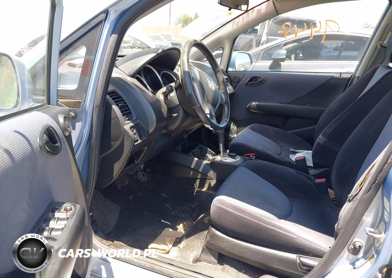 2008 Honda Fit Sport VIN:JHMGD38618S041815 - 5