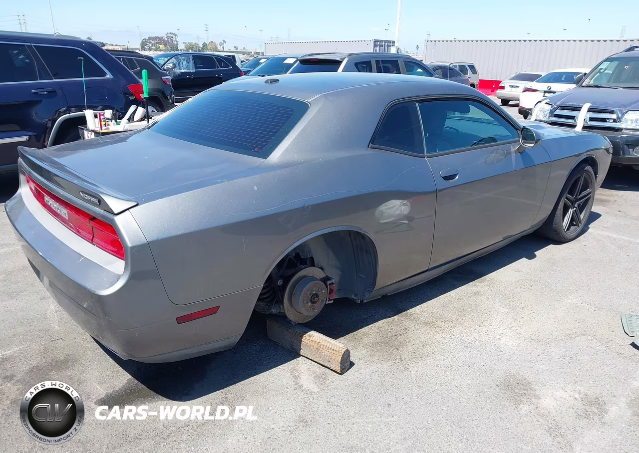 2012 Dodge Challenger Sxt VIN:2C3CDYAG3CH228199 - 4
