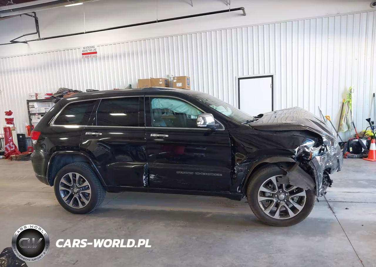 2017 Jeep Grand Cherokee Overland 4X4 VIN:1C4RJFCG4HC904508 - 14