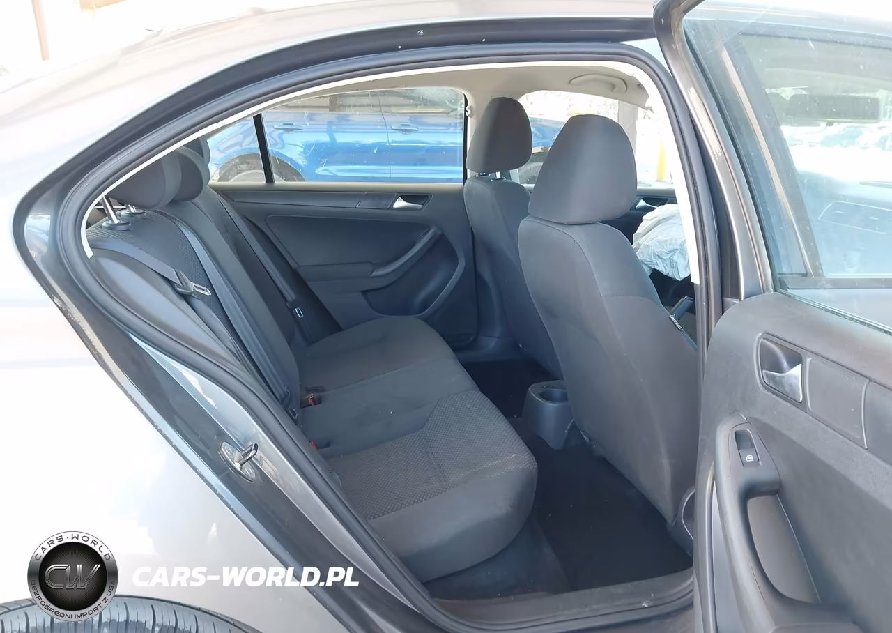 2012 Volkswagen Jetta 2.0L S VIN:3VW2K7AJ3CM395339 - 8