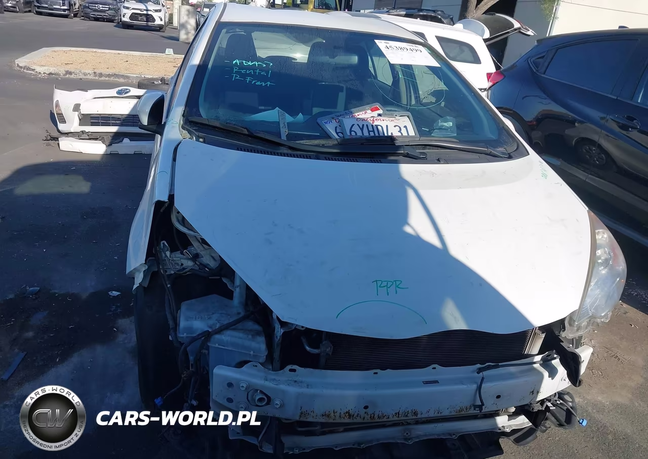 2012 Toyota Prius C Two VIN:JTDKDTB33C1521671 - 14