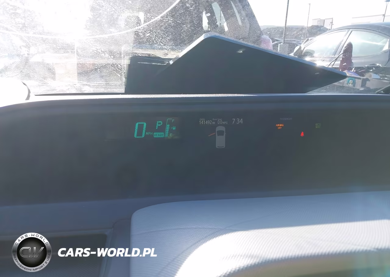 2012 Toyota Prius C Two VIN:JTDKDTB33C1521671 - 7