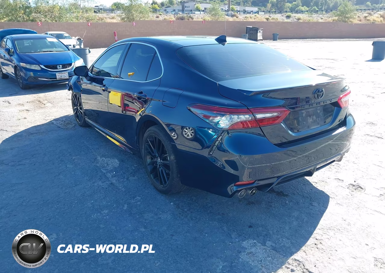 2021 Toyota Camry Xse VIN:4T1K61AK2MU555684 - 3