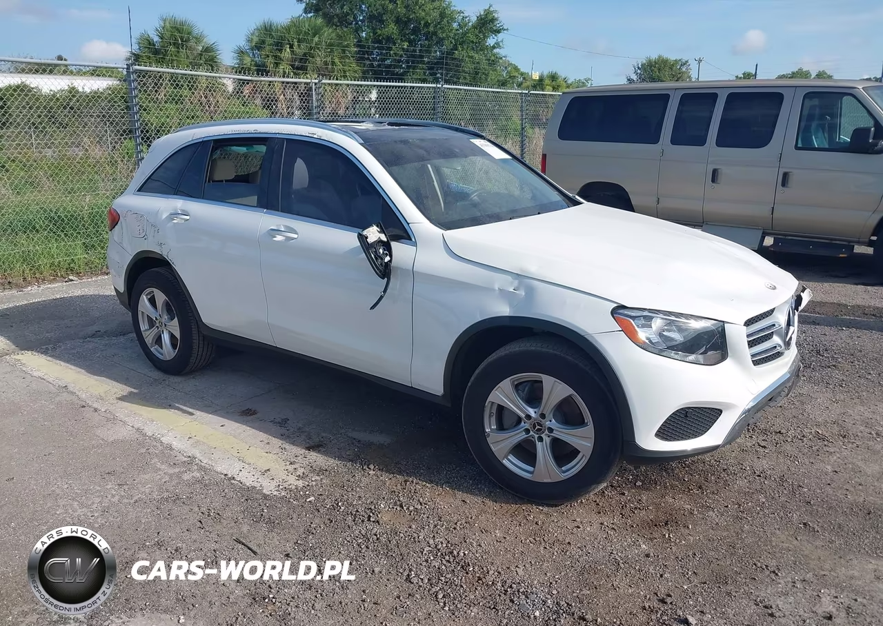 2017 Mercedes-Benz Glc 300 – zdjęcie 1 z 16