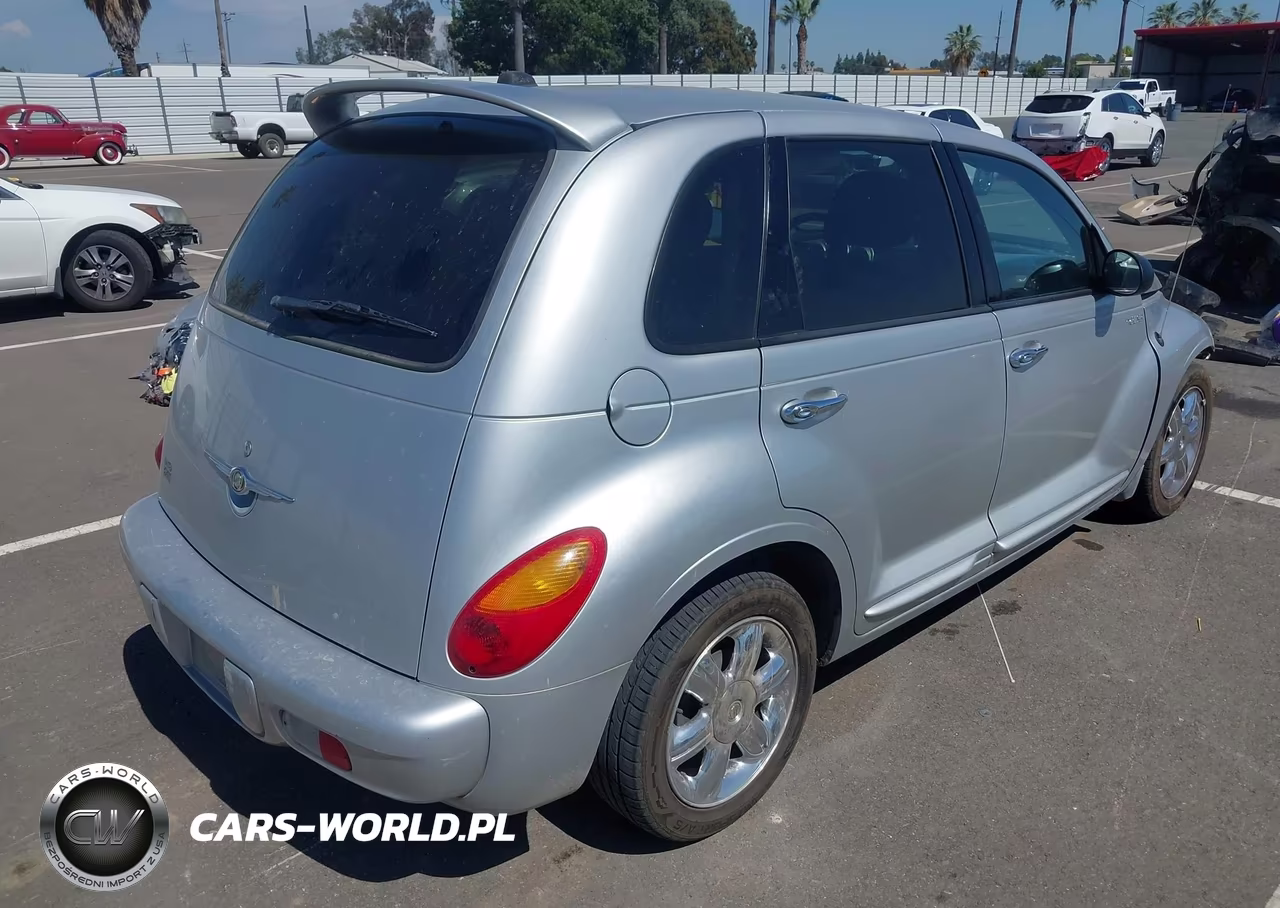 2005 Chrysler Pt Cruiser Limited VIN:3C8FY68B15T558573 - 4