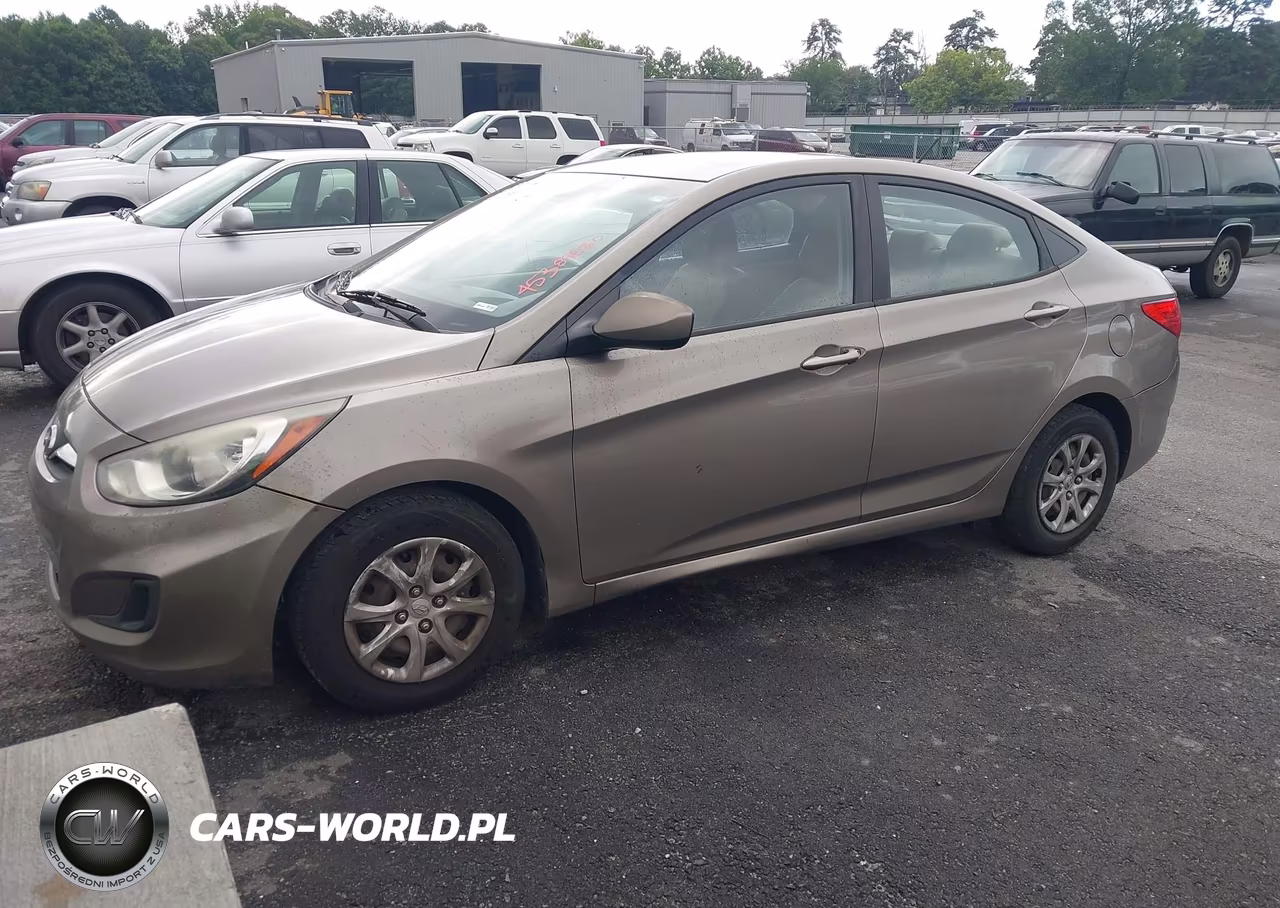 2013 Hyundai Accent Gls VIN:KMHCT4AE2DU477867 - 2