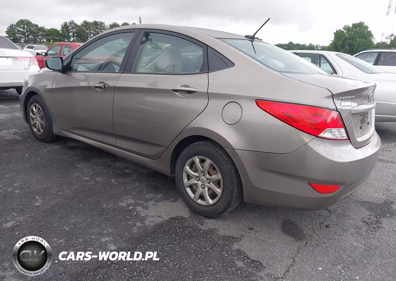 2013 Hyundai Accent Gls VIN:KMHCT4AE2DU477867 - 3