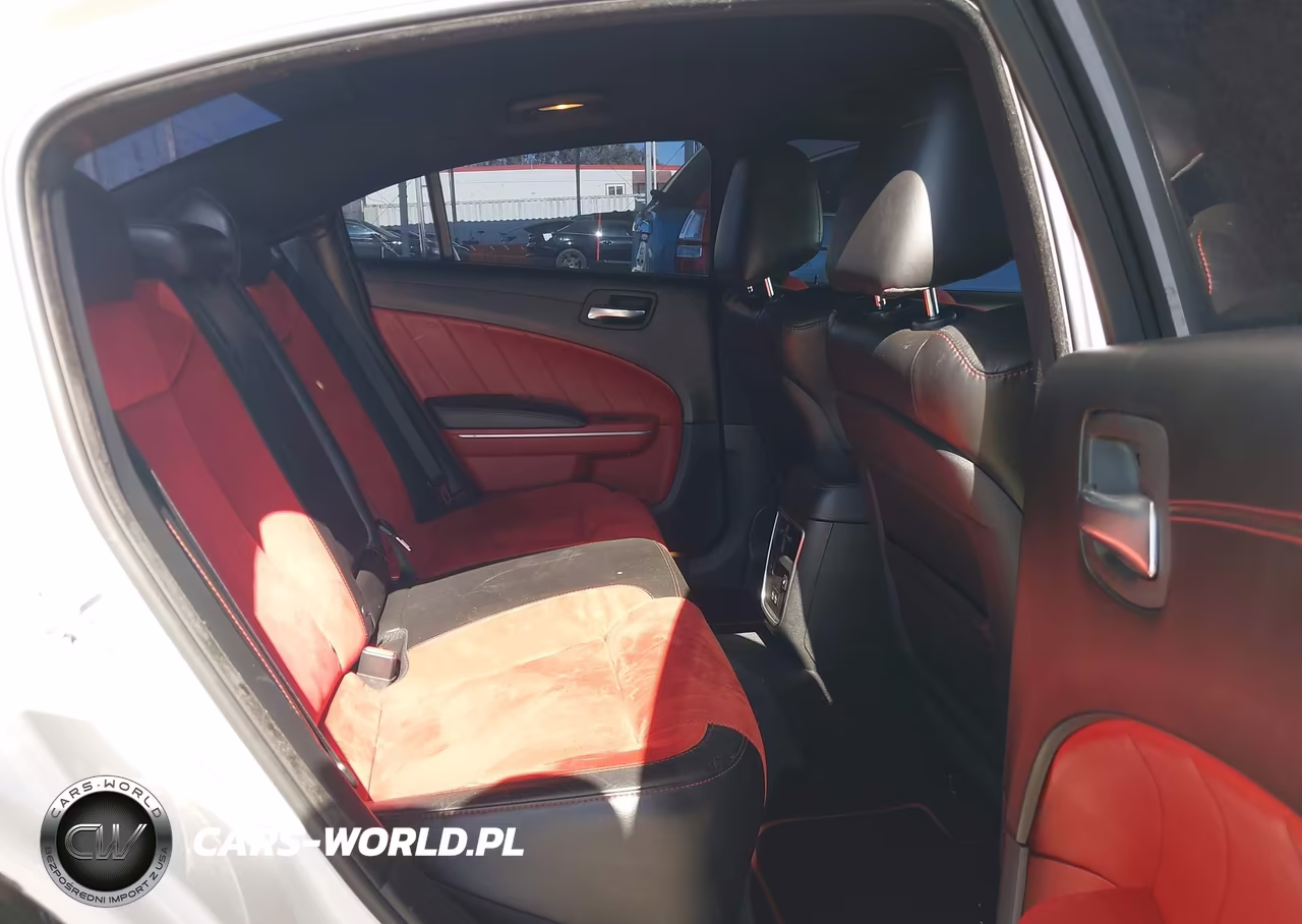 2019 Dodge Charger Scat Pack Rwd VIN:2C3CDXGJ1KH558435 - 8