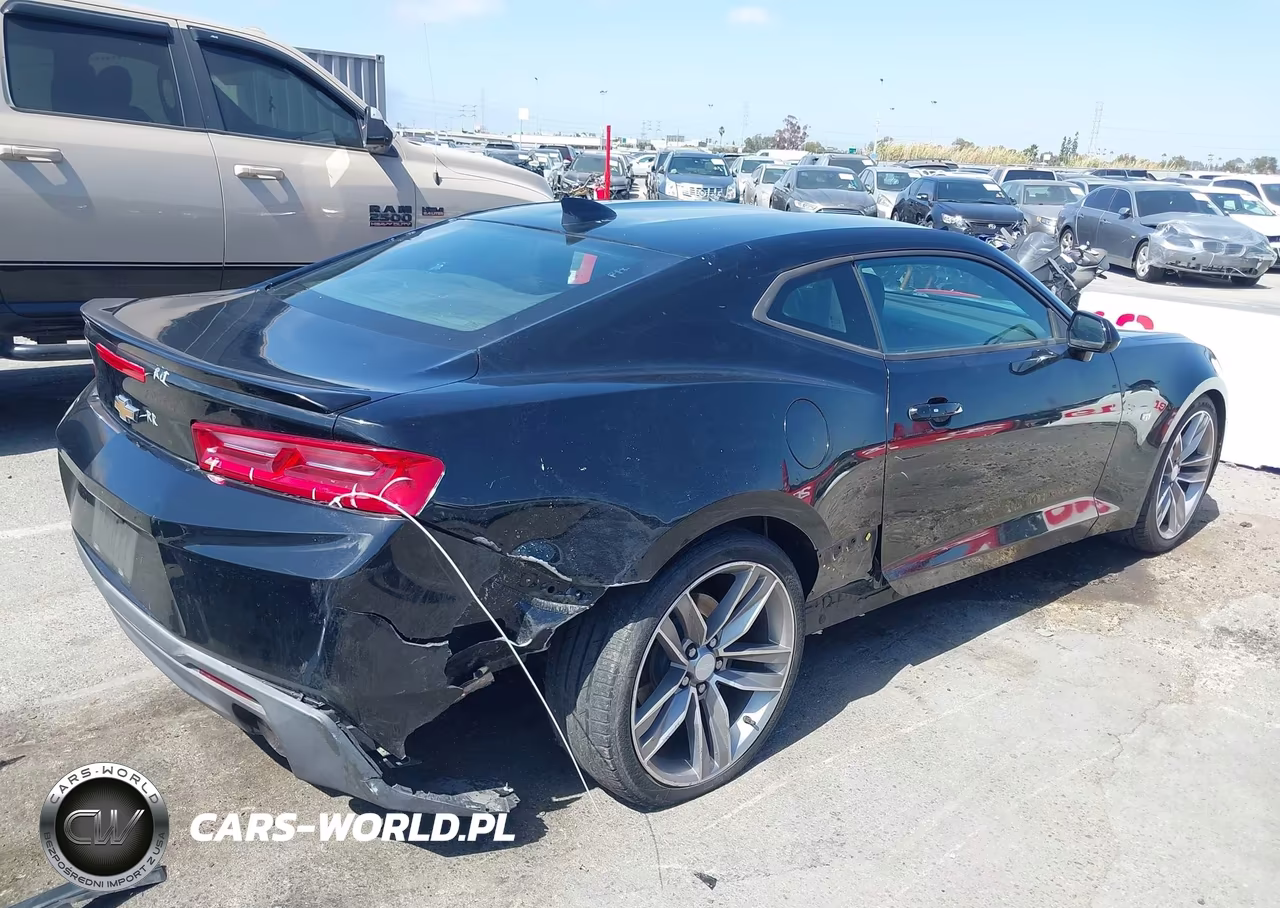 2017 Chevrolet Camaro 1Lt VIN:1G1FB1RS8H0215581 - 4