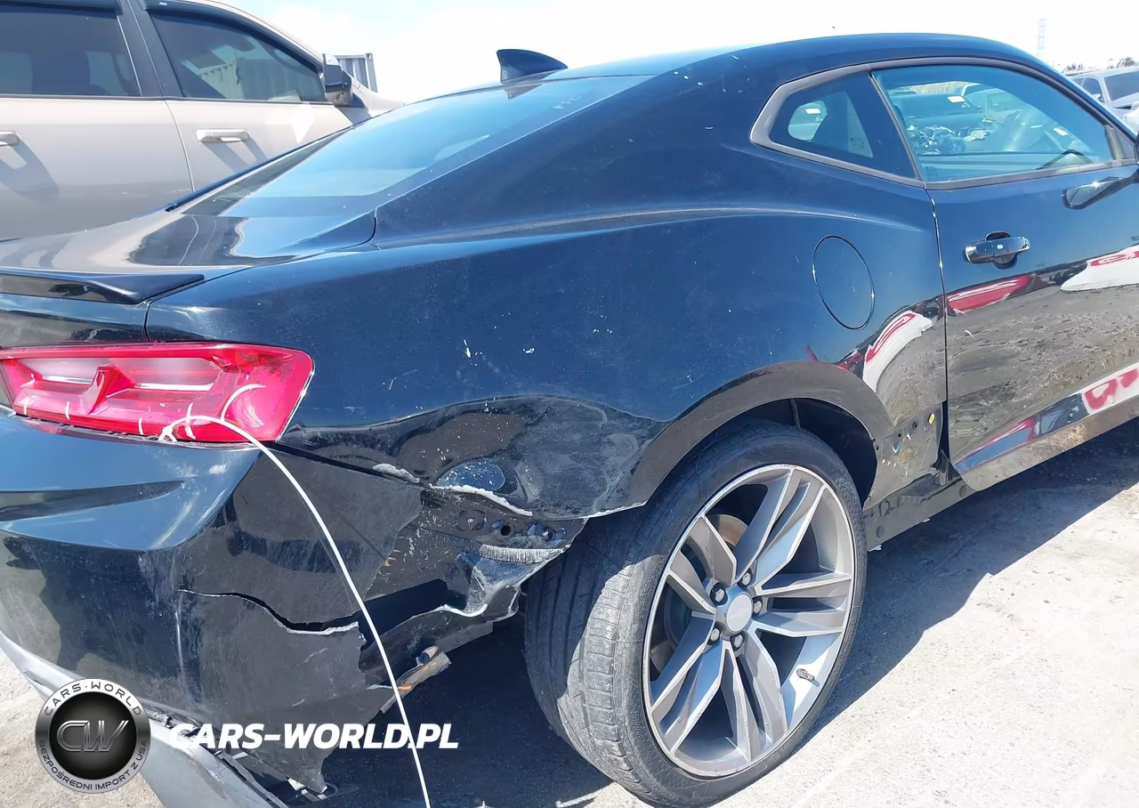 2017 Chevrolet Camaro 1Lt VIN:1G1FB1RS8H0215581 - 6