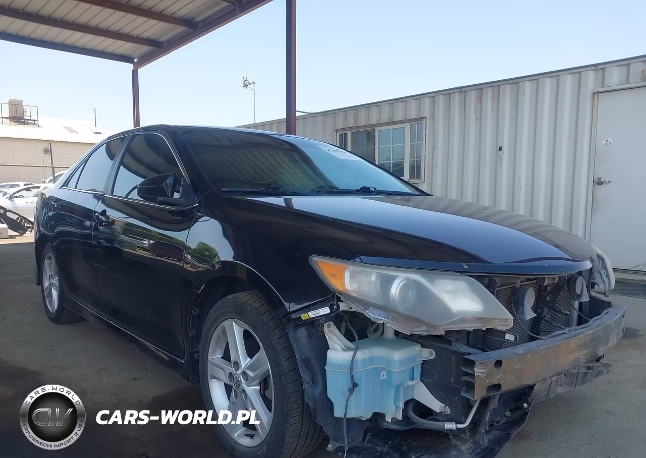 2014 Toyota Camry Se – zdjęcie 1 z 16