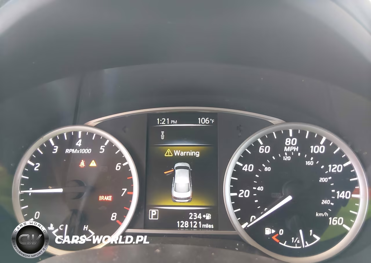 2018 Nissan Sentra Sr VIN:3N1AB7AP0JY229811 - 7