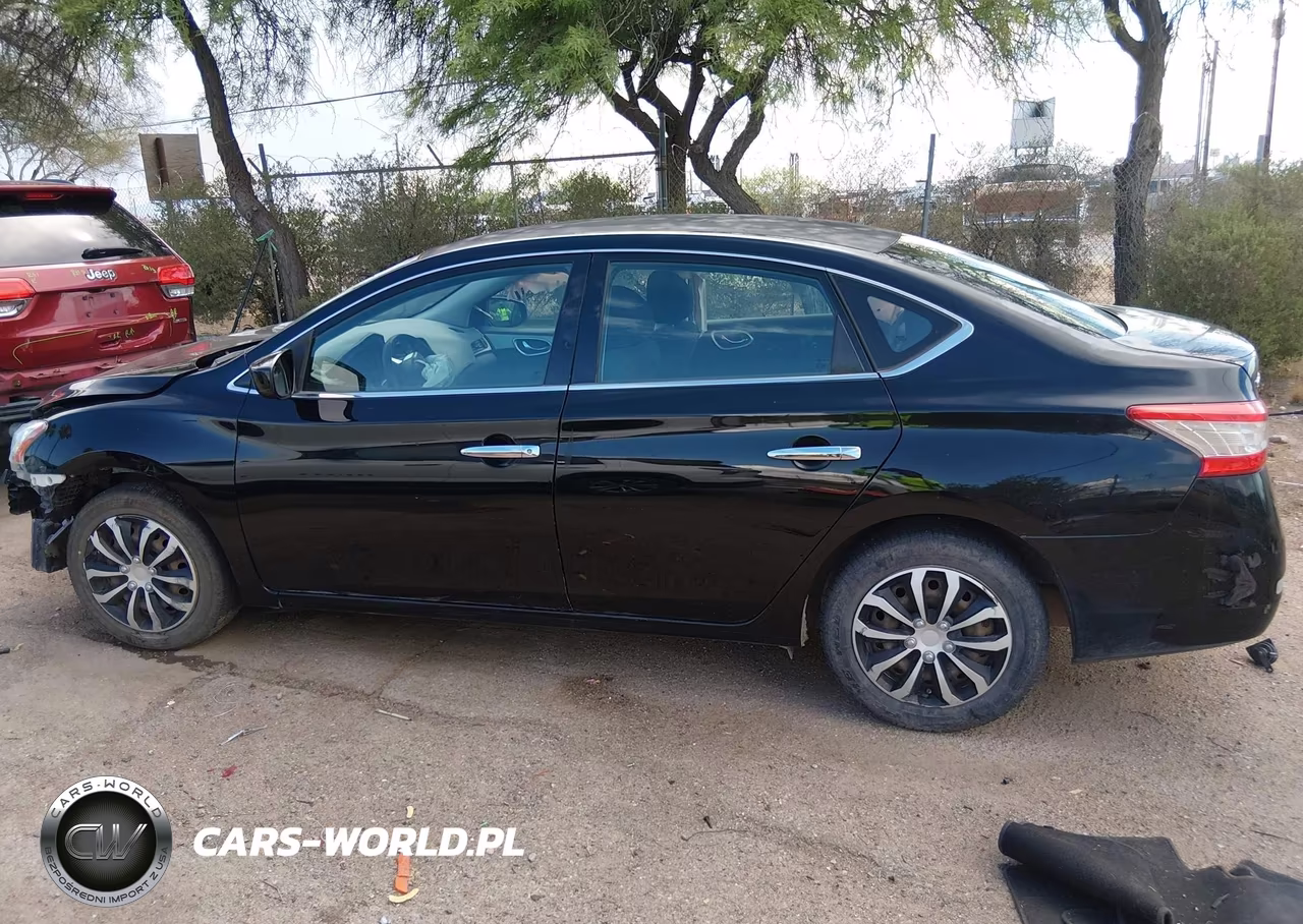 2015 Nissan Sentra S VIN:3N1AB7AP2FY334857 - 13