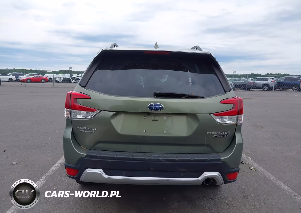 2019 Subaru Forester Touring VIN:JF2SKAWC0KH563100 - 16