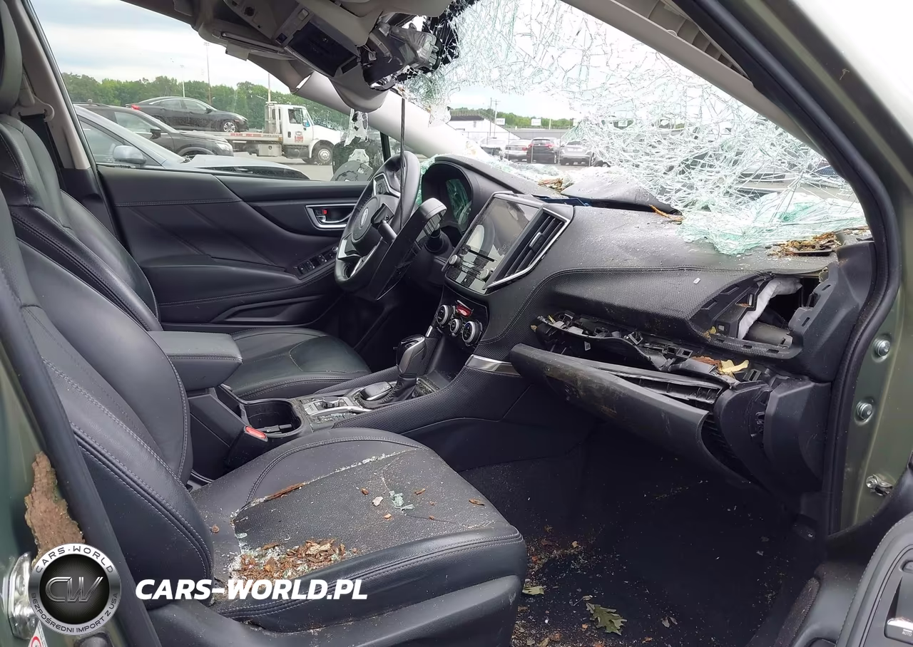 2019 Subaru Forester Touring VIN:JF2SKAWC0KH563100 - 5