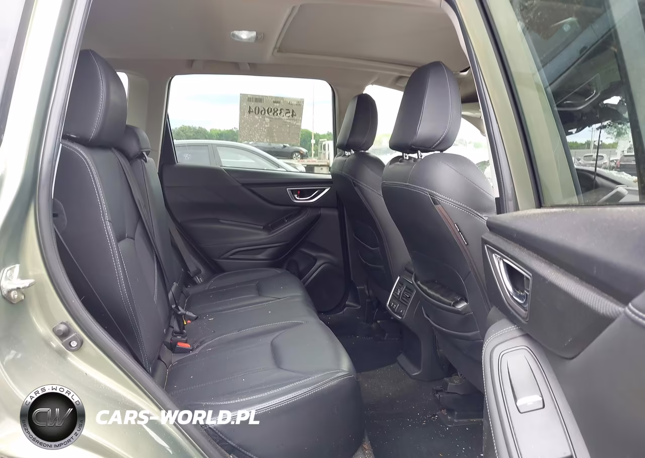 2019 Subaru Forester Touring VIN:JF2SKAWC0KH563100 - 8