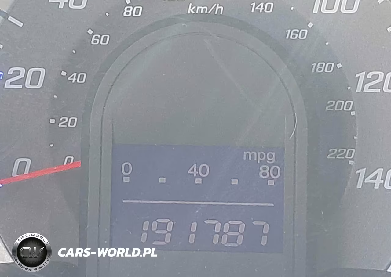 2013 Honda Fit Sport VIN:JHMGE8G5XDC041206 - 15