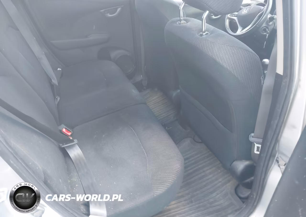 2013 Honda Fit Sport VIN:JHMGE8G5XDC041206 - 8