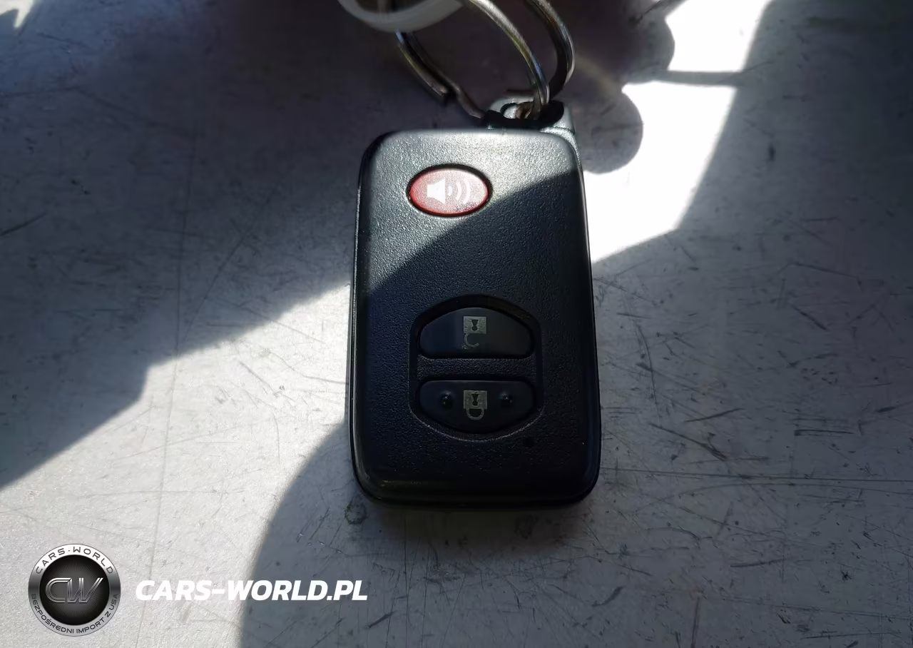 2012 Toyota Prius Two VIN:JTDKN3DUXC5388662 - 11