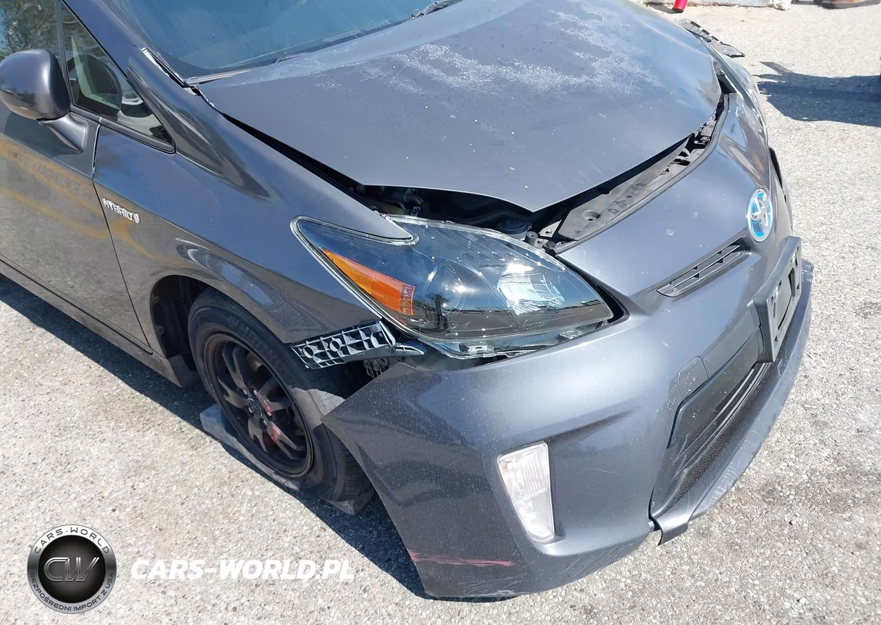 2012 Toyota Prius Two VIN:JTDKN3DUXC5388662 - 13