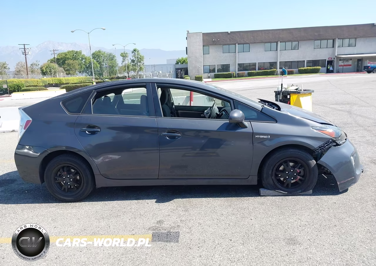 2012 Toyota Prius Two VIN:JTDKN3DUXC5388662 - 15