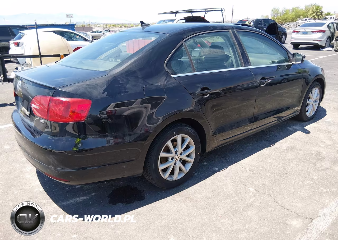 2014 Volkswagen Jetta 1.8T Se VIN:3VWD17AJ1EM377663 - 4